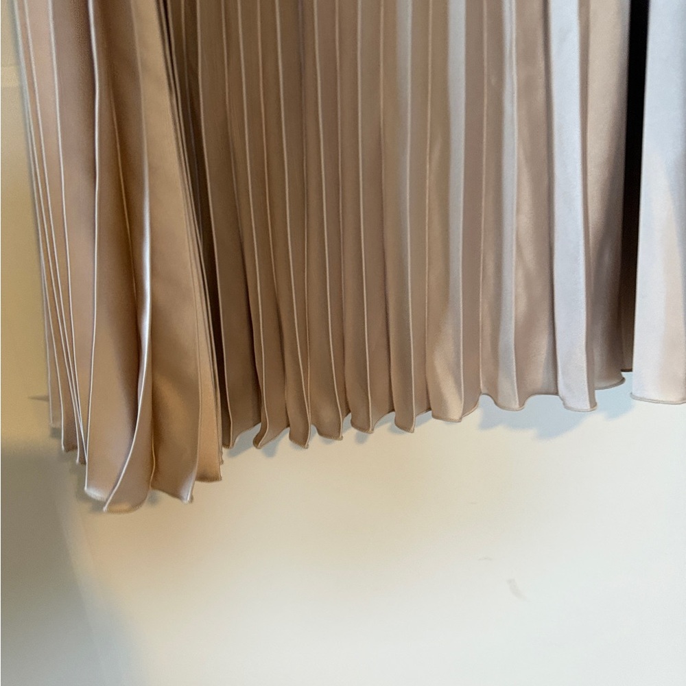 NWT Zara Gold Pleated Midi Skirt - Picture 5 of 5